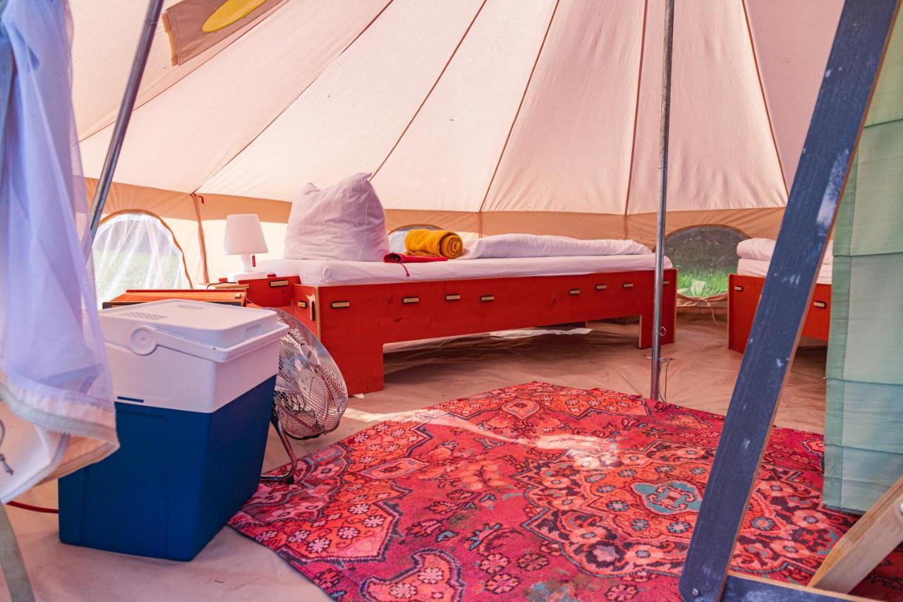 Hotel Domo Camp - Nature Glamping Hof Viehbrook Rendswuhren Exterior foto